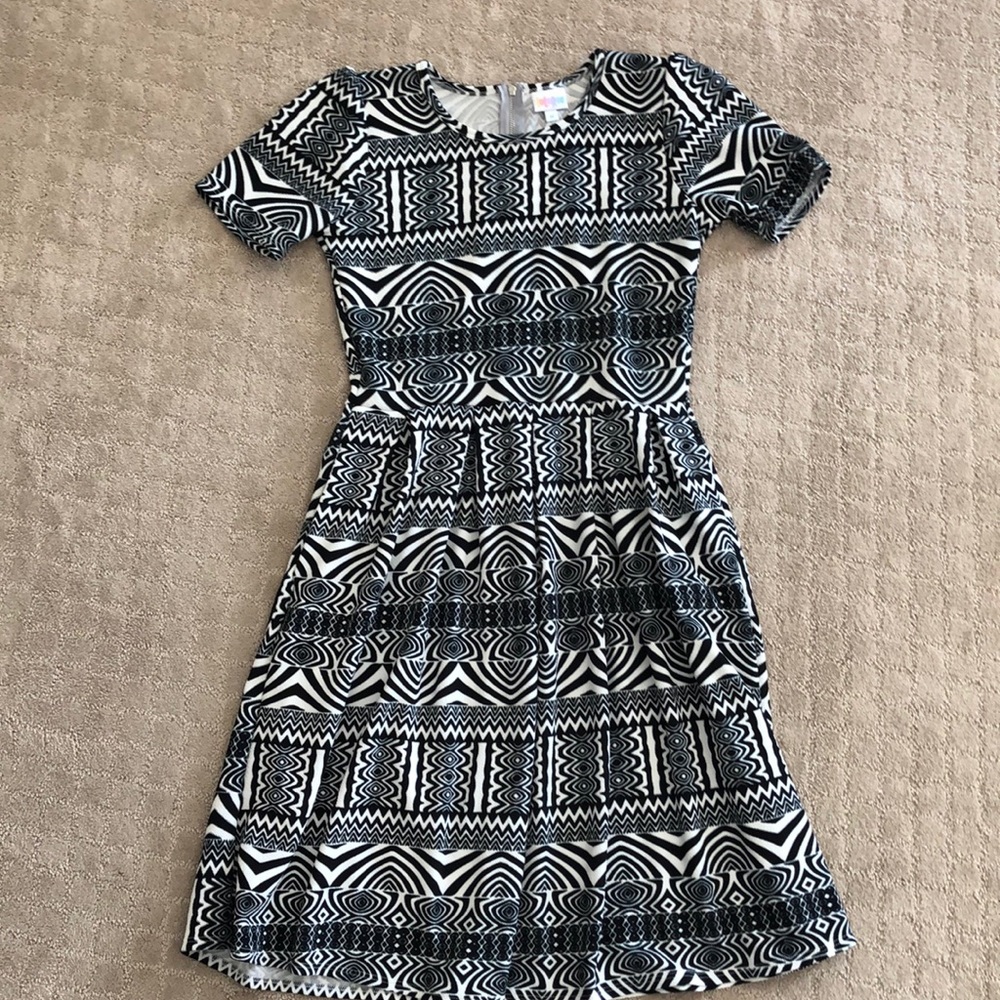 LuLaRoes Amelia Dress